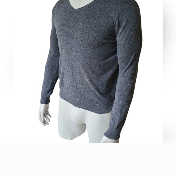 Hugo boss sweater - Picture 4 of 6
